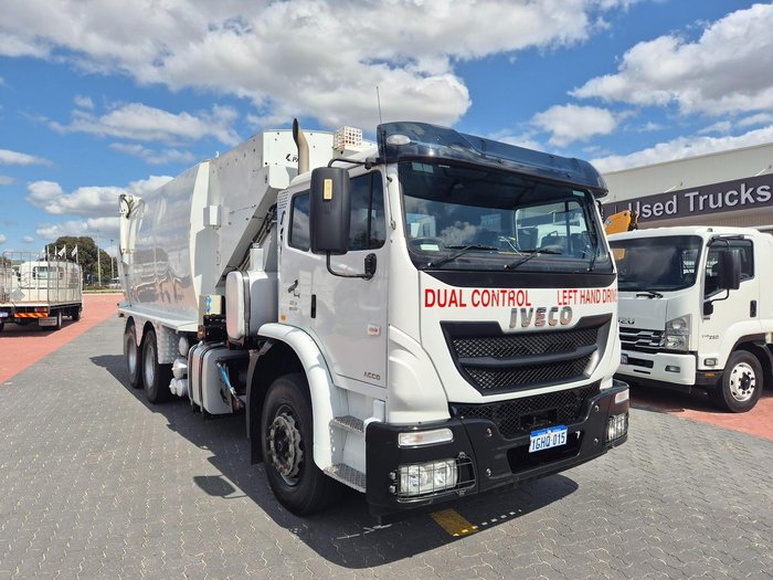 2017 Iveco Acco 2350G Auto Dual Control Compactor