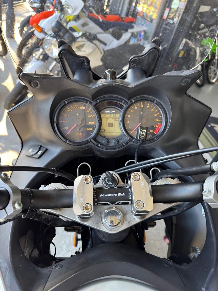 2008 Suzuki V-Strom 650 (DL650) V-Strom White