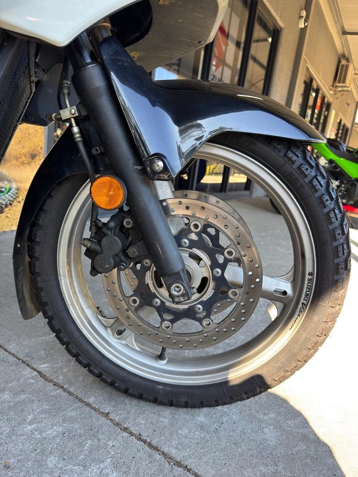 2008 Suzuki V-Strom 650 (DL650) V-Strom White