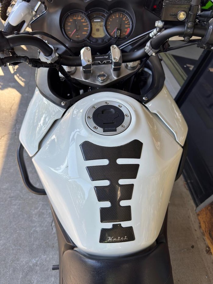 2008 Suzuki V-Strom 650 (DL650) V-Strom White