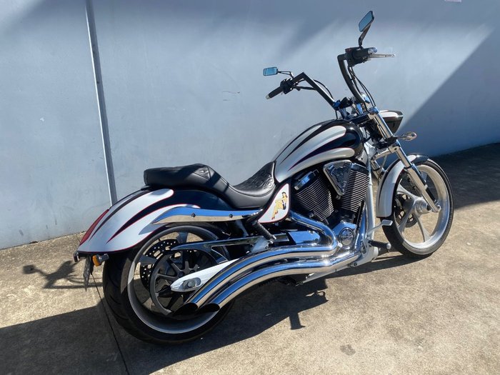 2011 VICTORY VEGAS JACKPOT Black