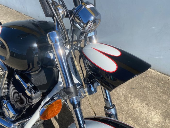 2011 VICTORY VEGAS JACKPOT Black