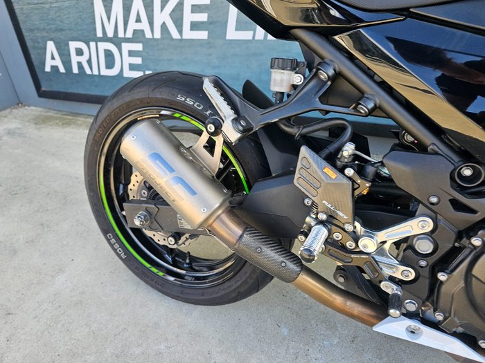 2021 Kawasaki NINJA 400 LIME GREEN/EBONY