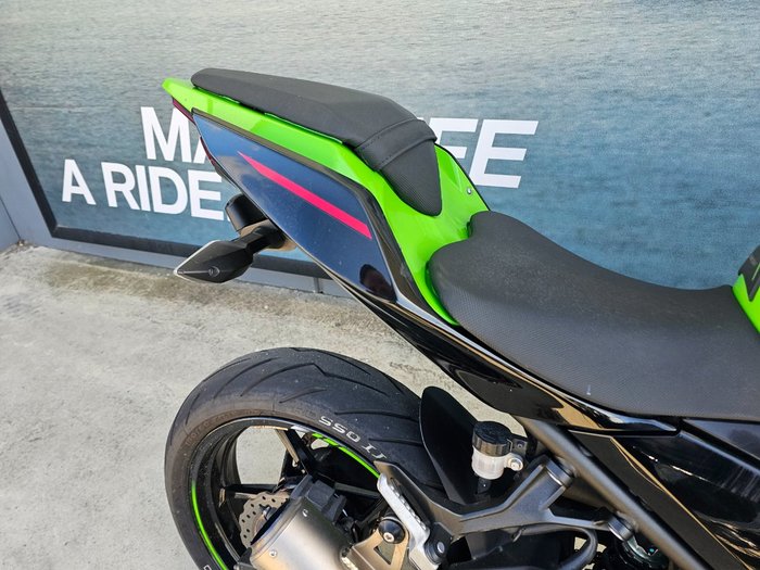 2021 Kawasaki NINJA 400 LIME GREEN/EBONY