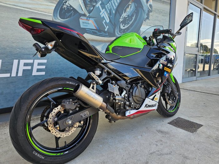 2021 Kawasaki NINJA 400 LIME GREEN/EBONY