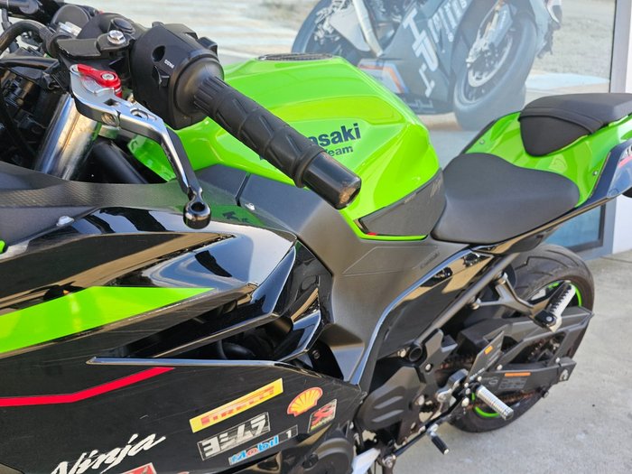 2021 Kawasaki NINJA 400 LIME GREEN/EBONY