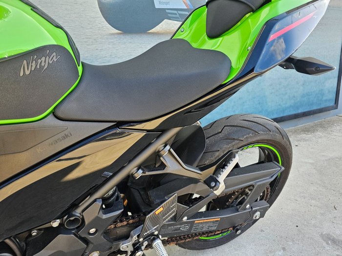 2021 Kawasaki NINJA 400 LIME GREEN/EBONY