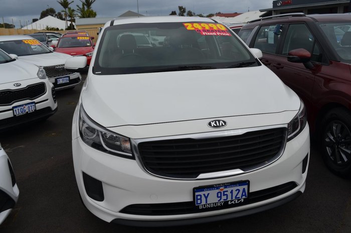 2017 Kia Carnival S