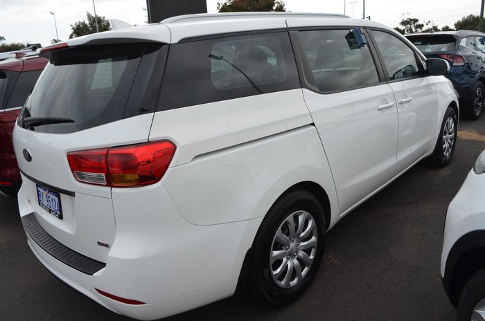 2017 Kia Carnival S