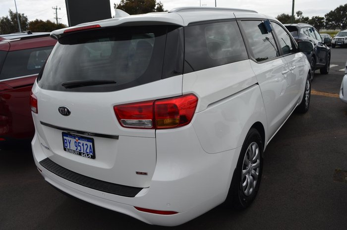 2017 Kia Carnival S