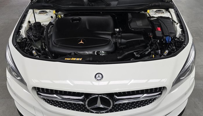 2014 Mercedes-Benz CLA-Class CLA200 C117 Cirrus White