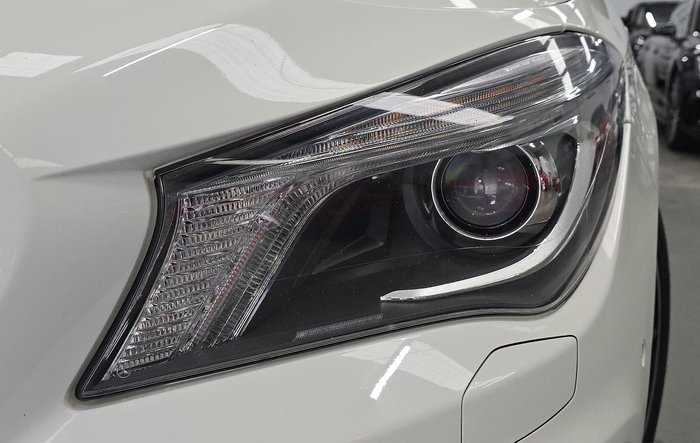 2014 Mercedes-Benz CLA-Class CLA200 C117 Cirrus White