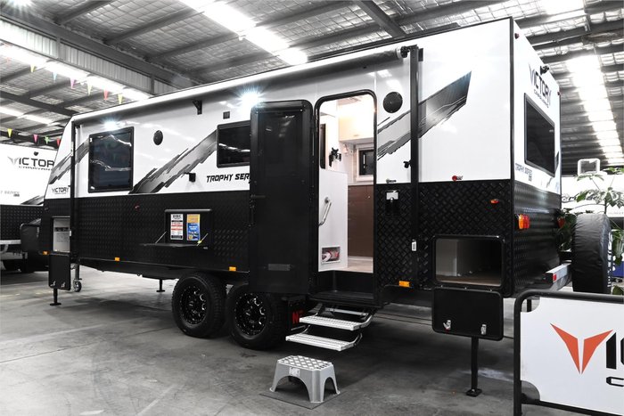 2025 VICTORY CARAVANS Trophy 21.6 Rear Club