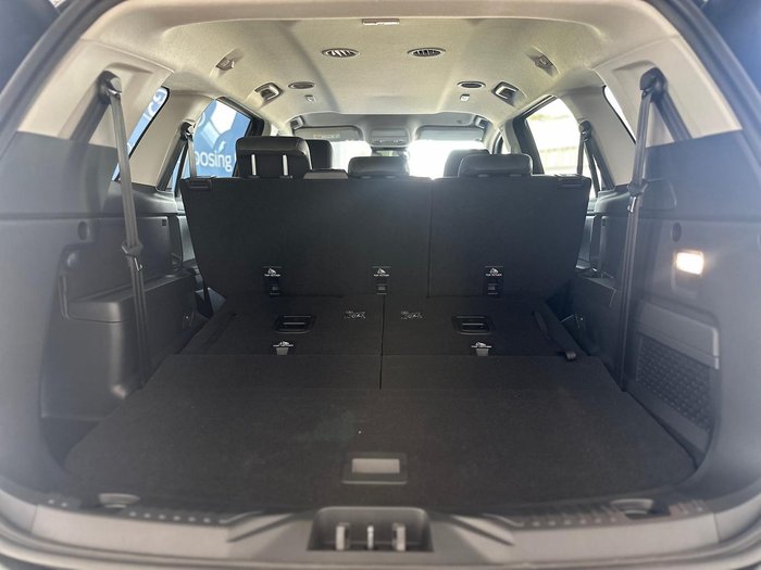 2025 Ford Everest Trend