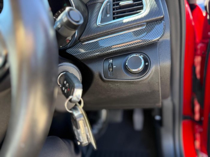 2013 Holden Commodore SV6 VF MY14 Redhot