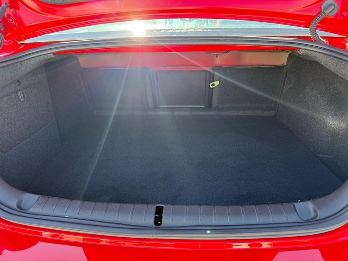 2013 Holden Commodore SV6 VF MY14 Redhot