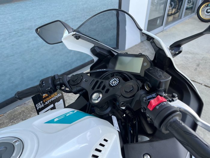 2024 Yamaha YZF-R3 White