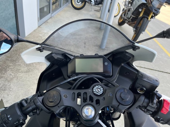 2024 Yamaha YZF-R3 White