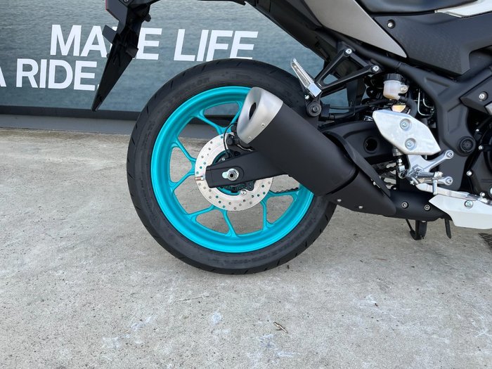 2024 Yamaha YZF-R3 White