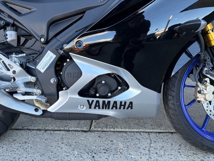 2023 Yamaha YZF-R15M BLACK/SILVER