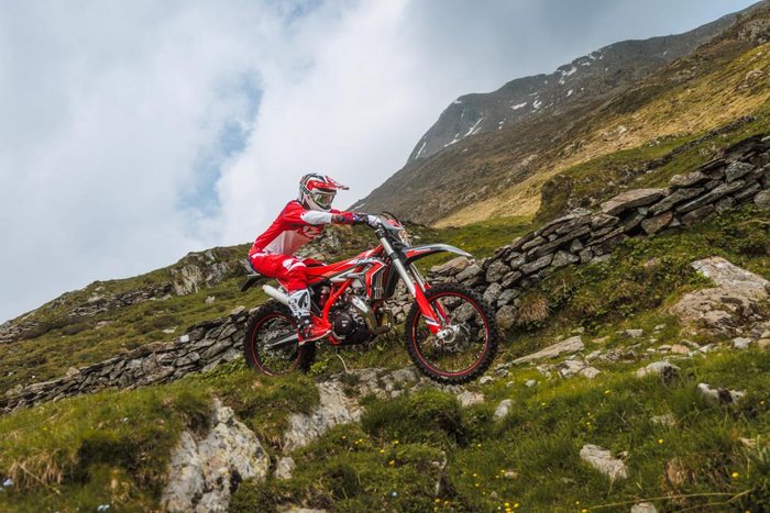 2026 Beta XTrainer 300 2T XTrainer Red