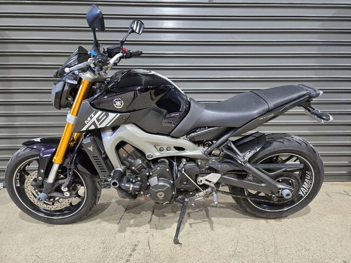 2015 Yamaha MT-09 PURPLE