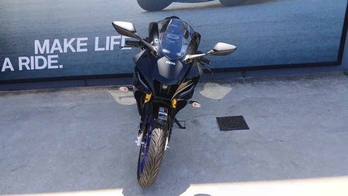 2025 Yamaha YZF-R15M