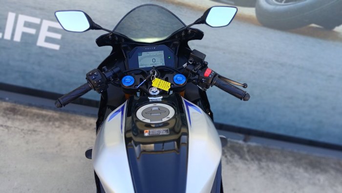 2025 Yamaha YZF-R15M