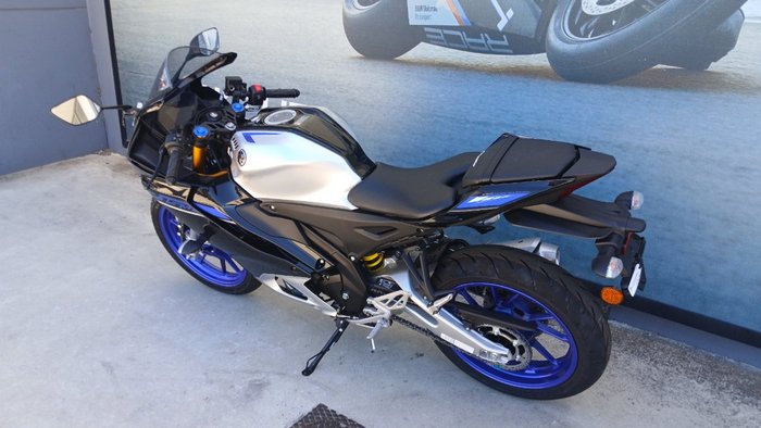 2025 Yamaha YZF-R15M