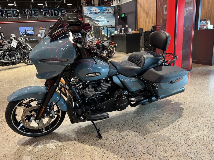 2024 Harley-Davidson Street Glide 117 (FLHX) Touring Blue