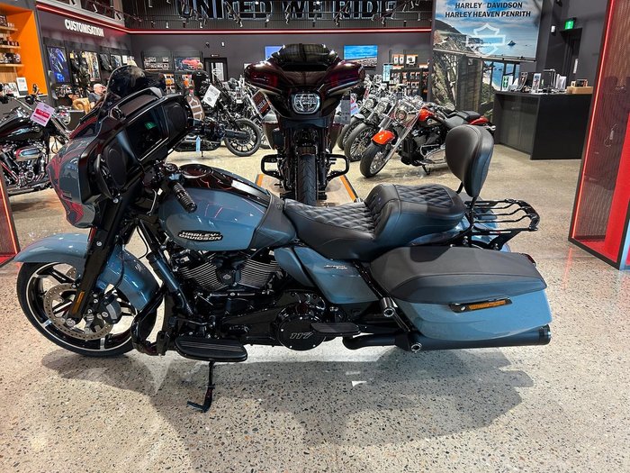 2024 Harley-Davidson Street Glide 117 (FLHX) Touring Blue