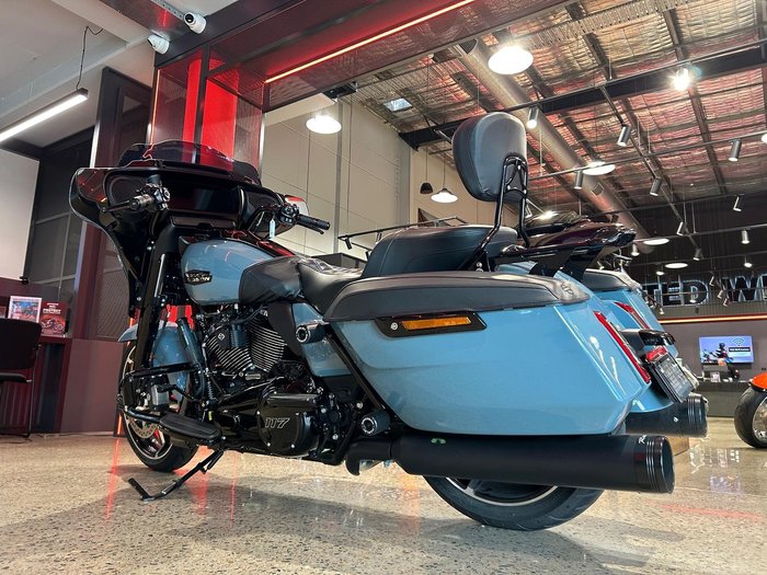 2024 Harley-Davidson Street Glide 117 (FLHX) Touring Blue