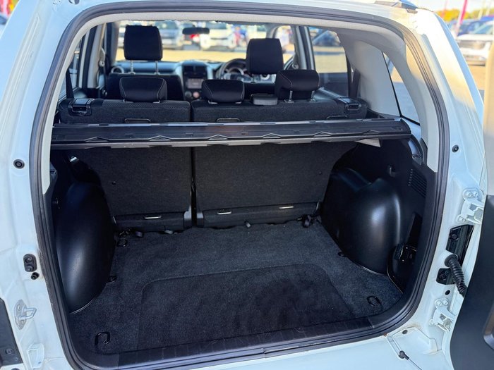 2016 Suzuki Grand Vitara Navigator JB White Pearl