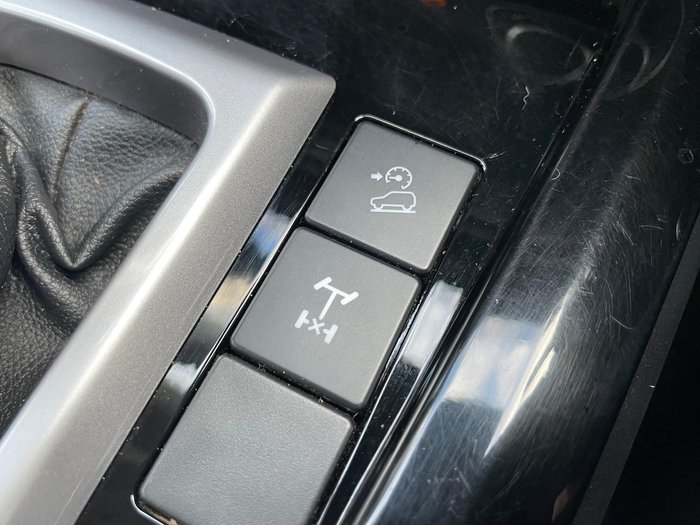 2022 Isuzu D-MAX LS-U