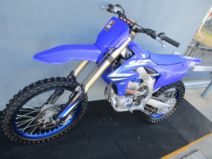 2025 Yamaha YZ450F BLUE