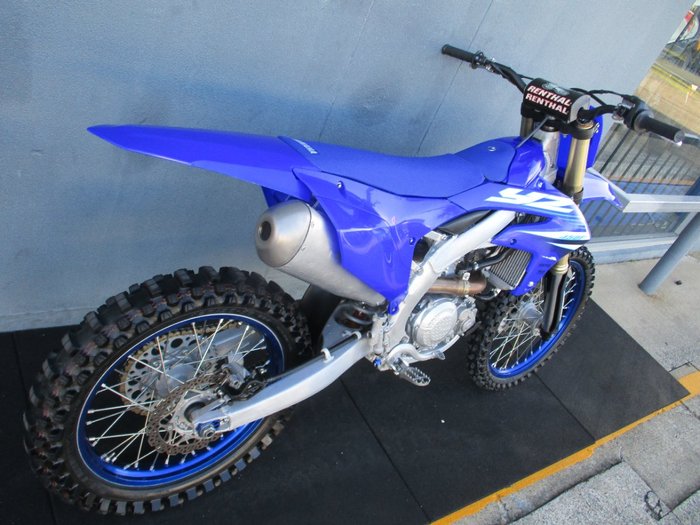 2025 Yamaha YZ450F BLUE