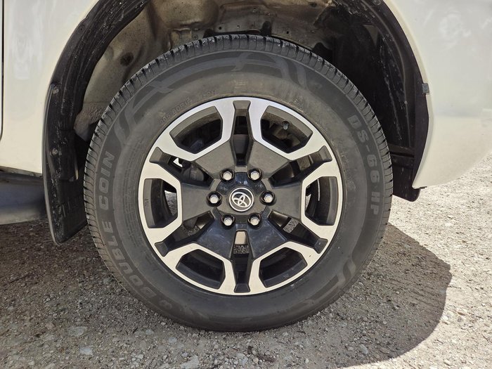 2020 Toyota Hilux SR5