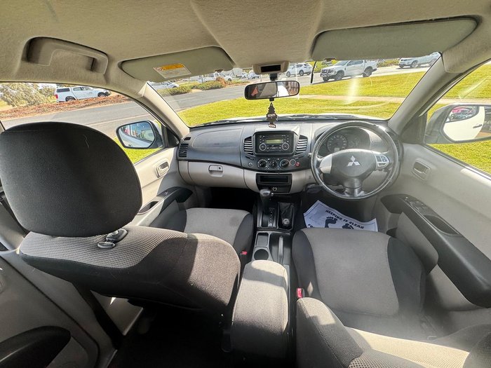 2010 Mitsubishi Triton GL-R