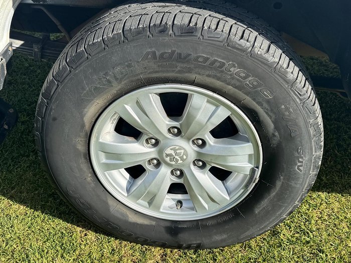 2010 Mitsubishi Triton GL-R