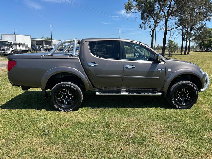 2012 Mitsubishi Triton GLX-R