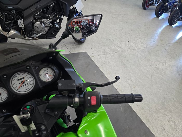 2011 Kawasaki NINJA 250R (EX250) Green