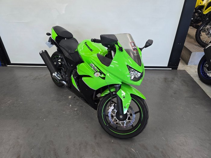 2011 Kawasaki NINJA 250R (EX250) Green