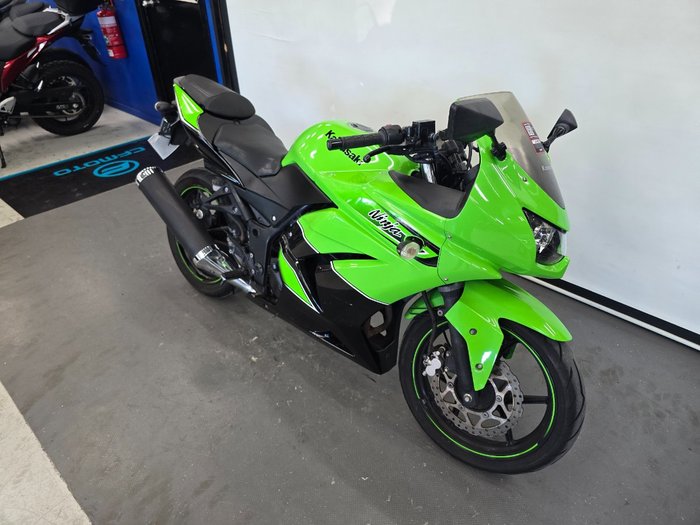 2011 Kawasaki NINJA 250R (EX250) Green