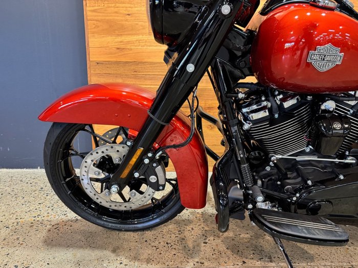 2025 Harley-davidson FLHRXS ROAD KING SPECIAL Whiskey Fire/Vivid Black