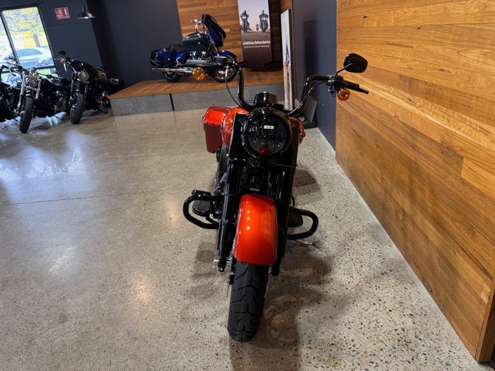 2025 Harley-davidson FLHRXS ROAD KING SPECIAL Whiskey Fire/Vivid Black