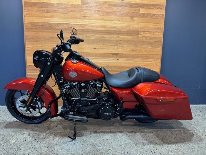 2025 Harley-davidson FLHRXS ROAD KING SPECIAL Whiskey Fire/Vivid Black