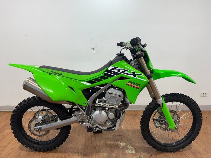 2025 Kawasaki KLX300R GREEN