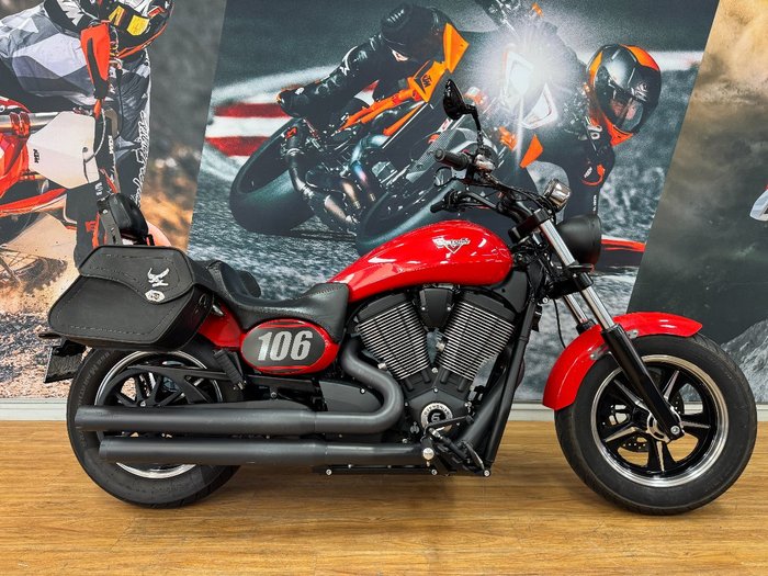 2017 VICTORY JUDGE RED