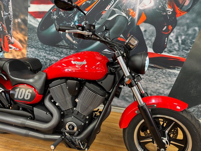 2017 VICTORY JUDGE RED