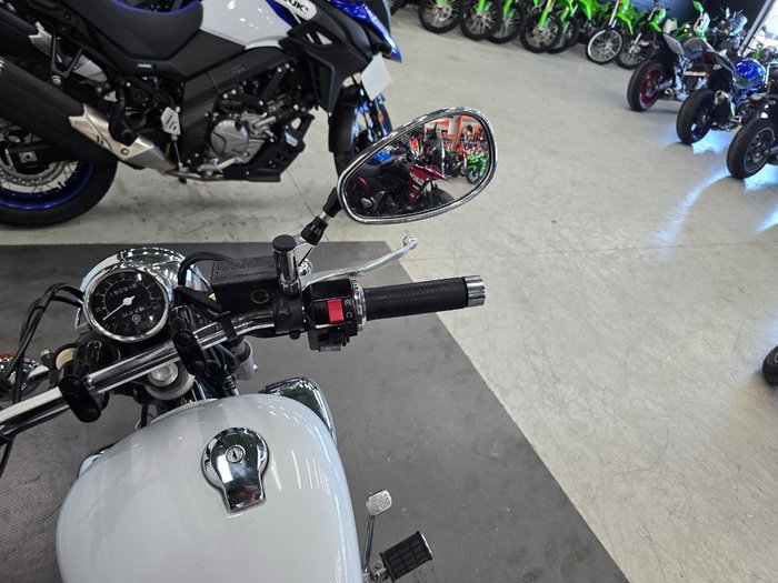 2014 Yamaha XV250 (VIRAGO VX250S, VX250R) White